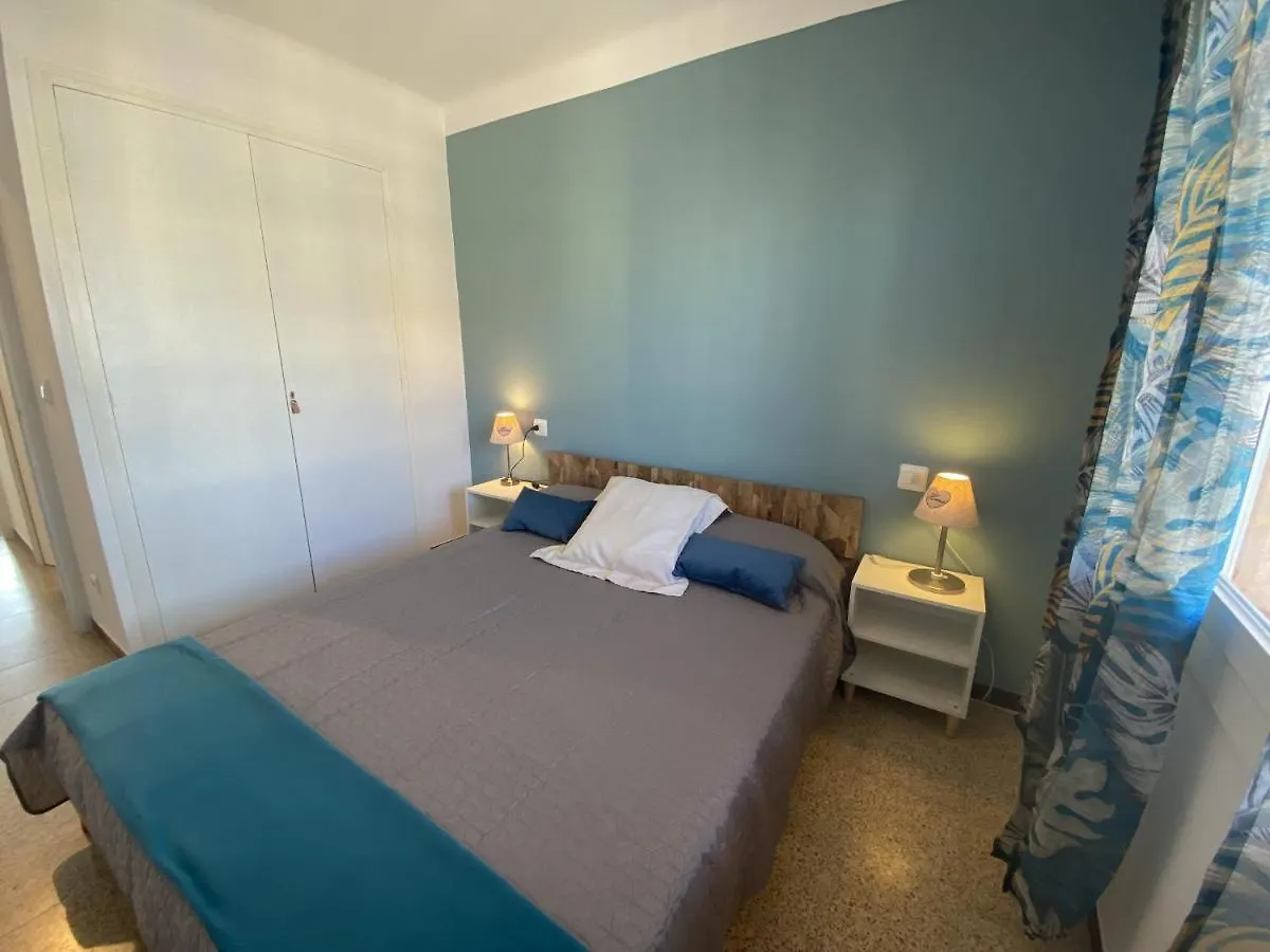 Roses IV 6 12 Apartment Spain