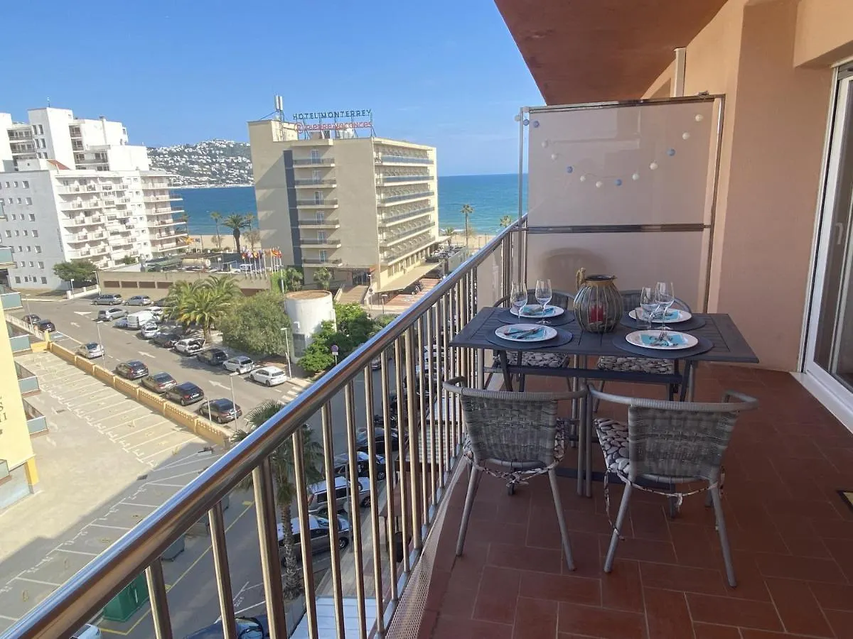 Roses IV 6 12 Apartment Spain
